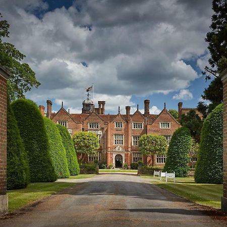 Hotel Great Fosters - Near Windsor Egham Exterior foto
