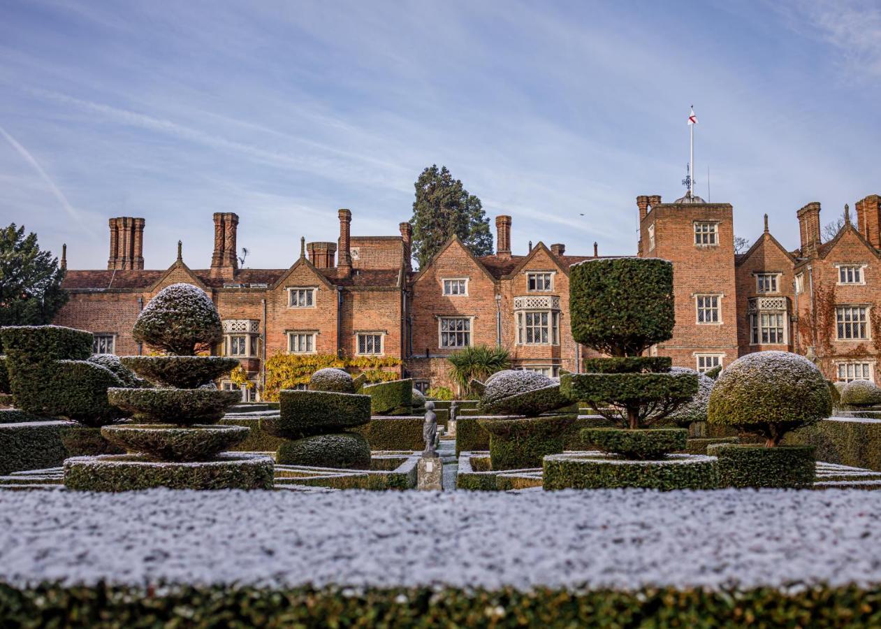 Hotel Great Fosters - Near Windsor Egham Exterior foto